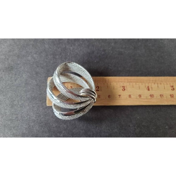 Monet Silver Triple Loop Bow Brooch - Picture 6 of 10